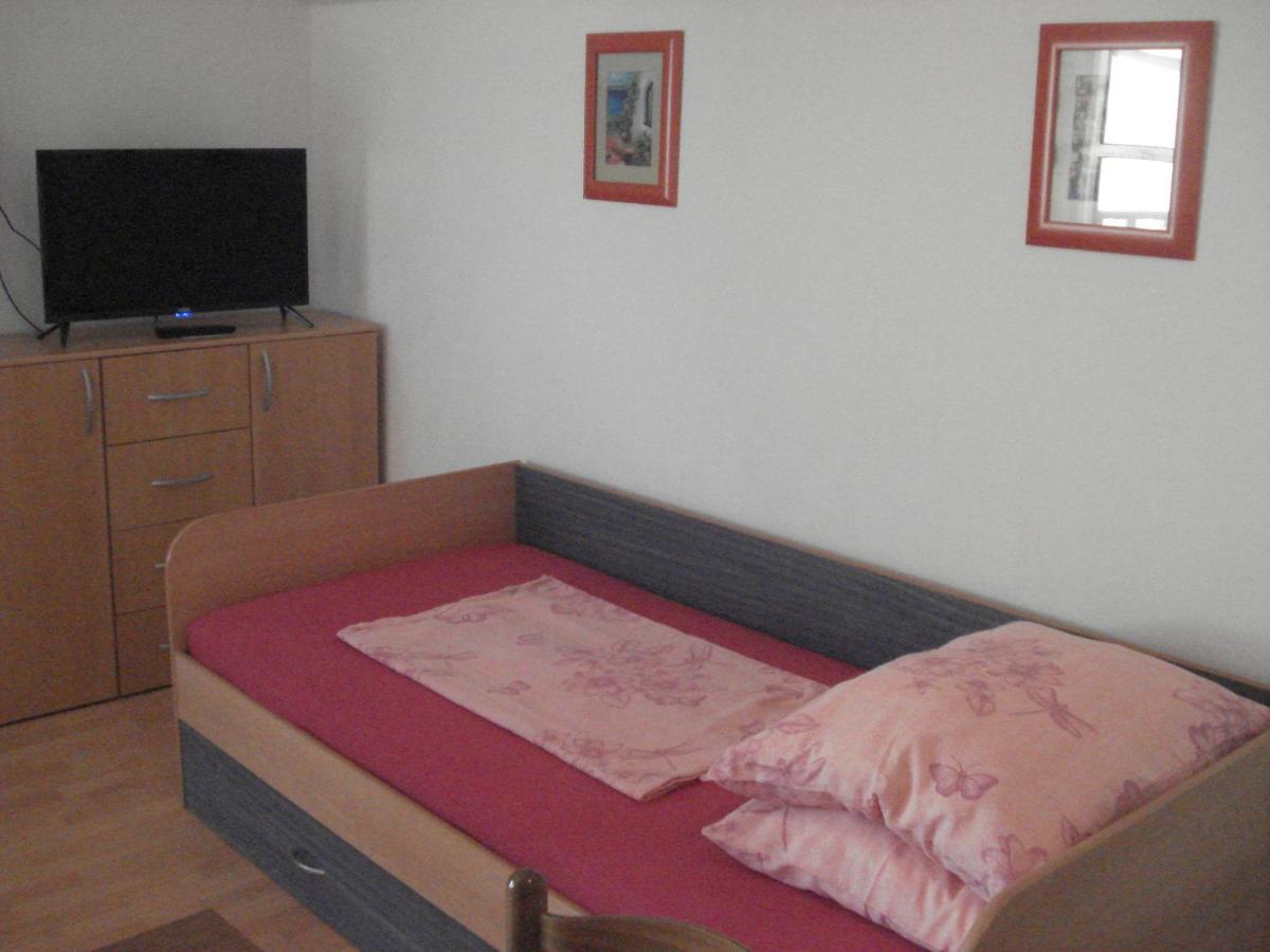 Apartments Car Vir Εξωτερικό φωτογραφία