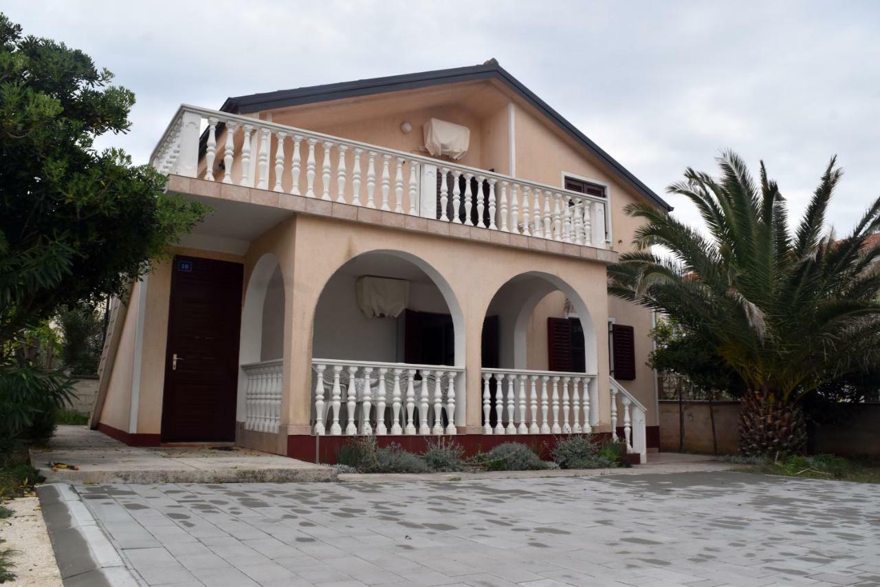 Apartments Car Vir Εξωτερικό φωτογραφία